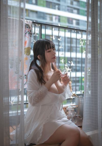 日韩精品成人色色啪啪_电影免费观看