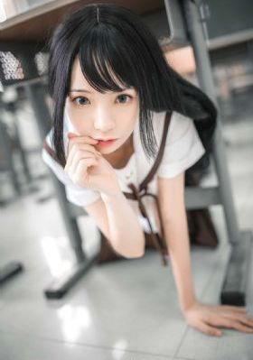 欧美模特2019内衣走秀_BD电影免费在线